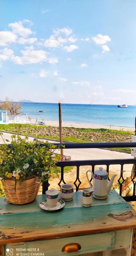 Апартаменты Socrates Sea View Kampos Marathokampou Экстерьер фото